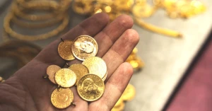 Altın Fiyatları Çakıldı! İşte Bugünkü Cumhuriyet Altını, Çeyrek ve Gram Altın Fiyatları